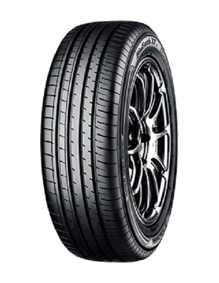 Yokohama BLUEARTH XT AE61 215/55 R17 94 V